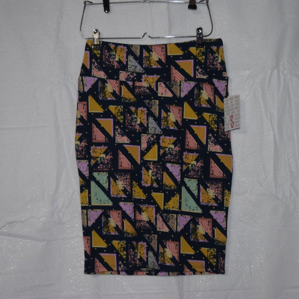 NWT Lularoe Cassie skirt, Small